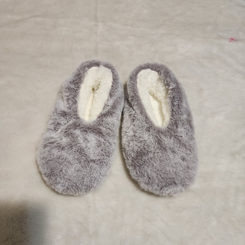 Cozy Gray Women's Slippers
